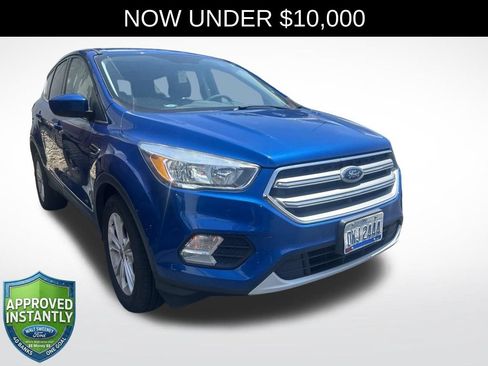 Used 2017 Ford Escape SE FWD image 1