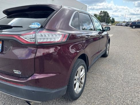 Used 2017 Ford Edge SEL w/ Equipment Group 201A AWD/4WD image 4