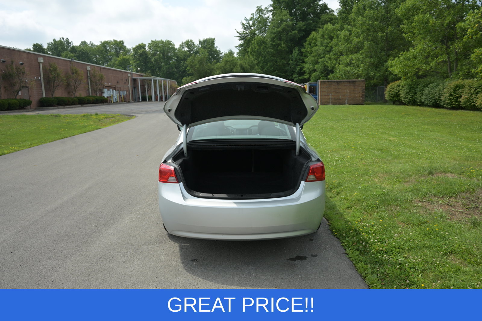 Used 2019 Chevrolet Impala LS FWD image 13
