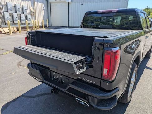 Certified 2023 GMC Sierra 1500 Denali w/ Technology Package AWD/4WD image 32