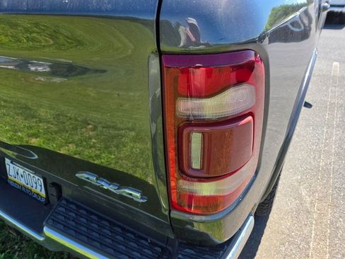 Used 2019 RAM 1500 Laramie AWD/4WD image 16