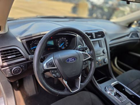 Used 2018 Ford Fusion S w/ Equipment Group 101A FWD image 14
