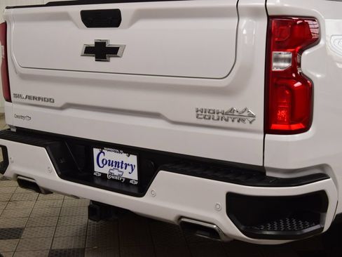 Used 2024 Chevrolet Silverado 1500 High Country w/ High Country Premium Package AWD/4WD image 22