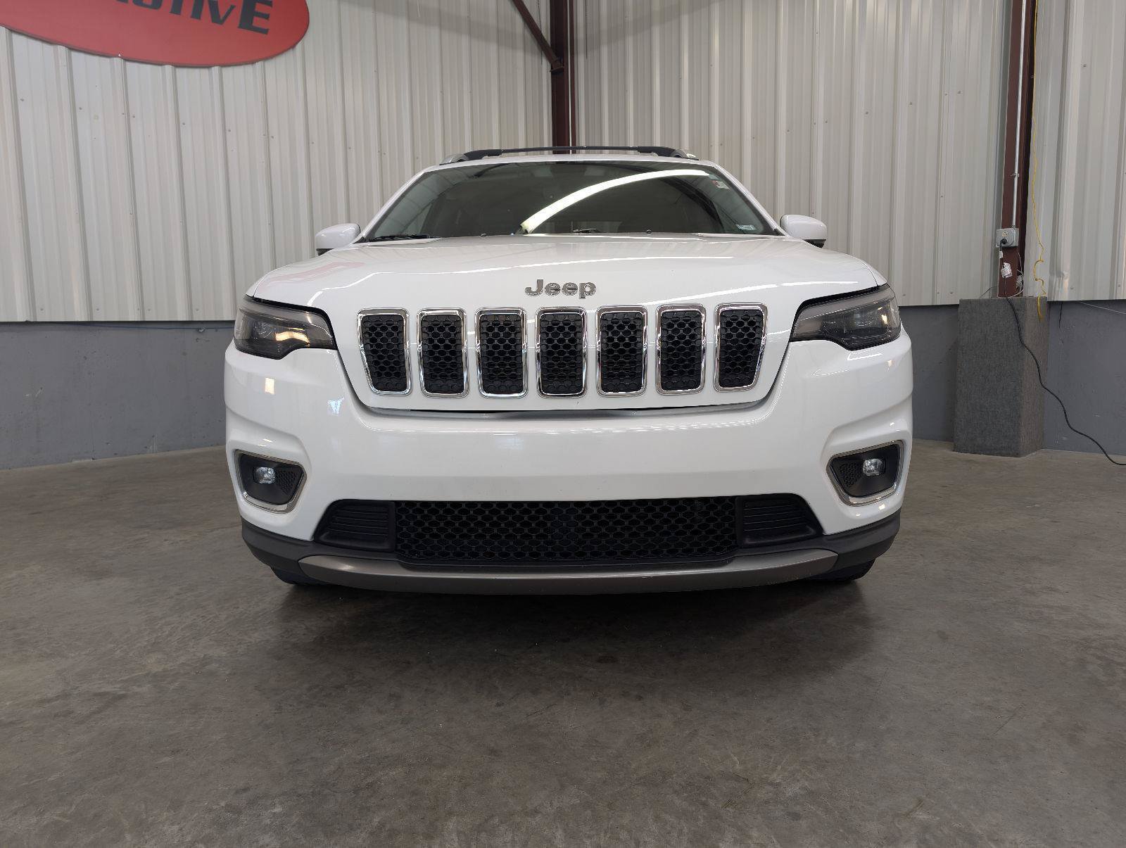Used 2019 Jeep Cherokee Limited FWD image 10
