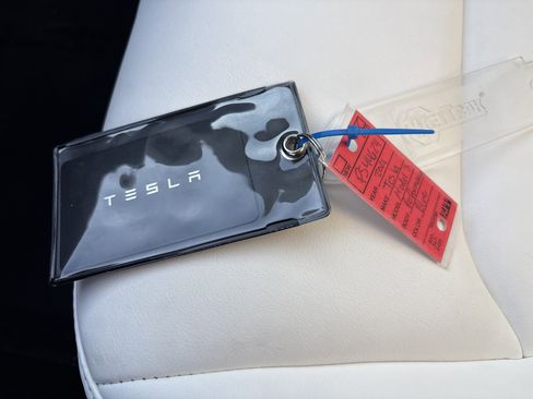 Used 2021 Tesla Model 3 Performance image 35