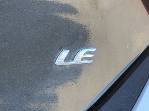 Used 2016 Toyota Corolla image 14