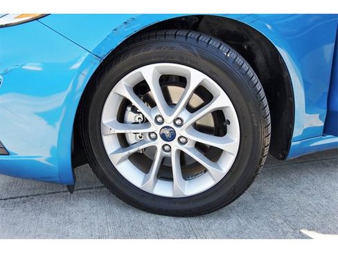 Used 2020 Ford Fusion SE image 29