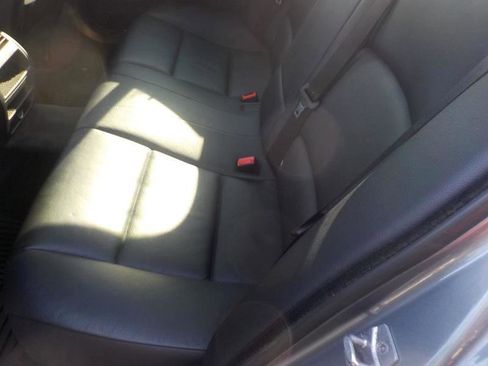 Used 2011 BMW 528i Sedan image 19