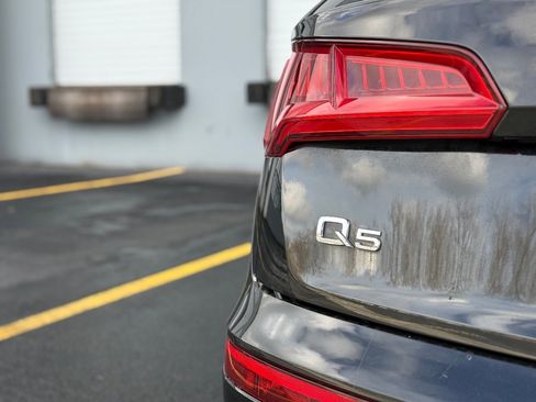 Used 2018 Audi Q5 2.0T Premium w/ Convenience Package image 8