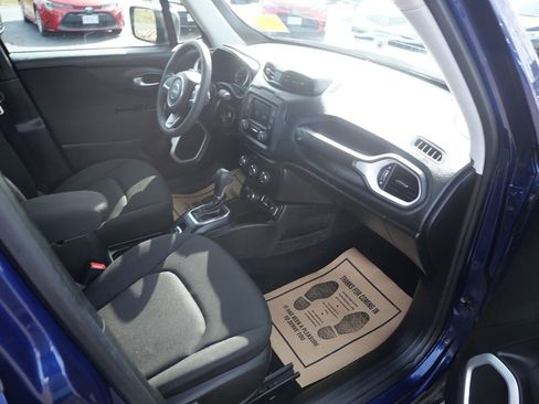 Used 2018 Jeep Renegade Sport w/ Power & Air Group image 27