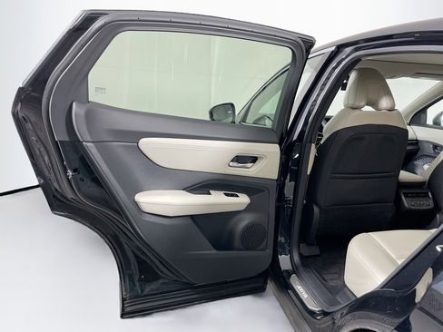 Used 2025 Nissan Ariya FWD image 27