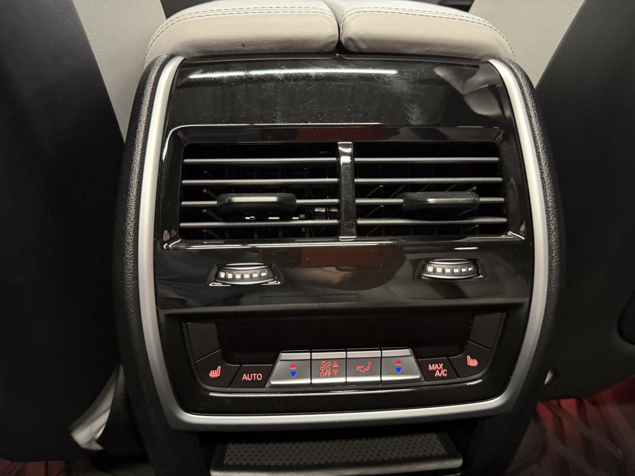 Used 2022 BMW X5 M w/ Competition Package 2 AWD/4WD image 14