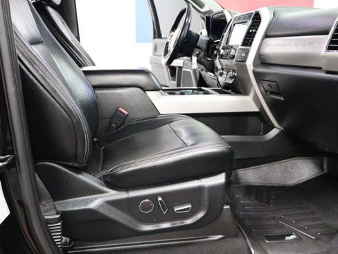 Used 2019 Ford F350 Lariat w/ Lariat Value Package AWD/4WD image 8