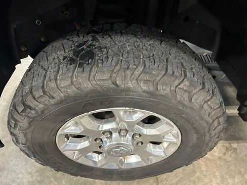 Used 2022 RAM 2500 Laramie AWD/4WD image 40
