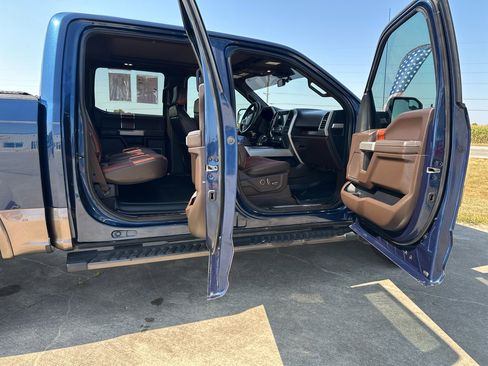 Used 2018 Ford F150 King Ranch image 19