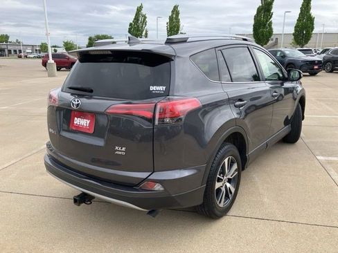 Used 2018 Toyota RAV4 XLE AWD/4WD image 6