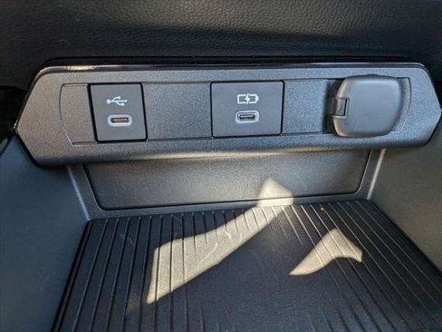 Certified 2024 Toyota Prius Prime FWD image 18
