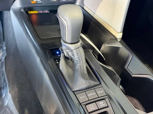 Used 2026 Toyota Camry SE w/ Multimedia Upgrade Package FWD image 25