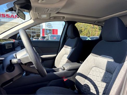 New 2026 Nissan Kicks SV w/ SV Premium Package FWD image 18