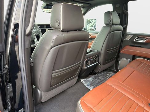 New 2026 GMC Sierra 2500 Denali Ultimate image 13