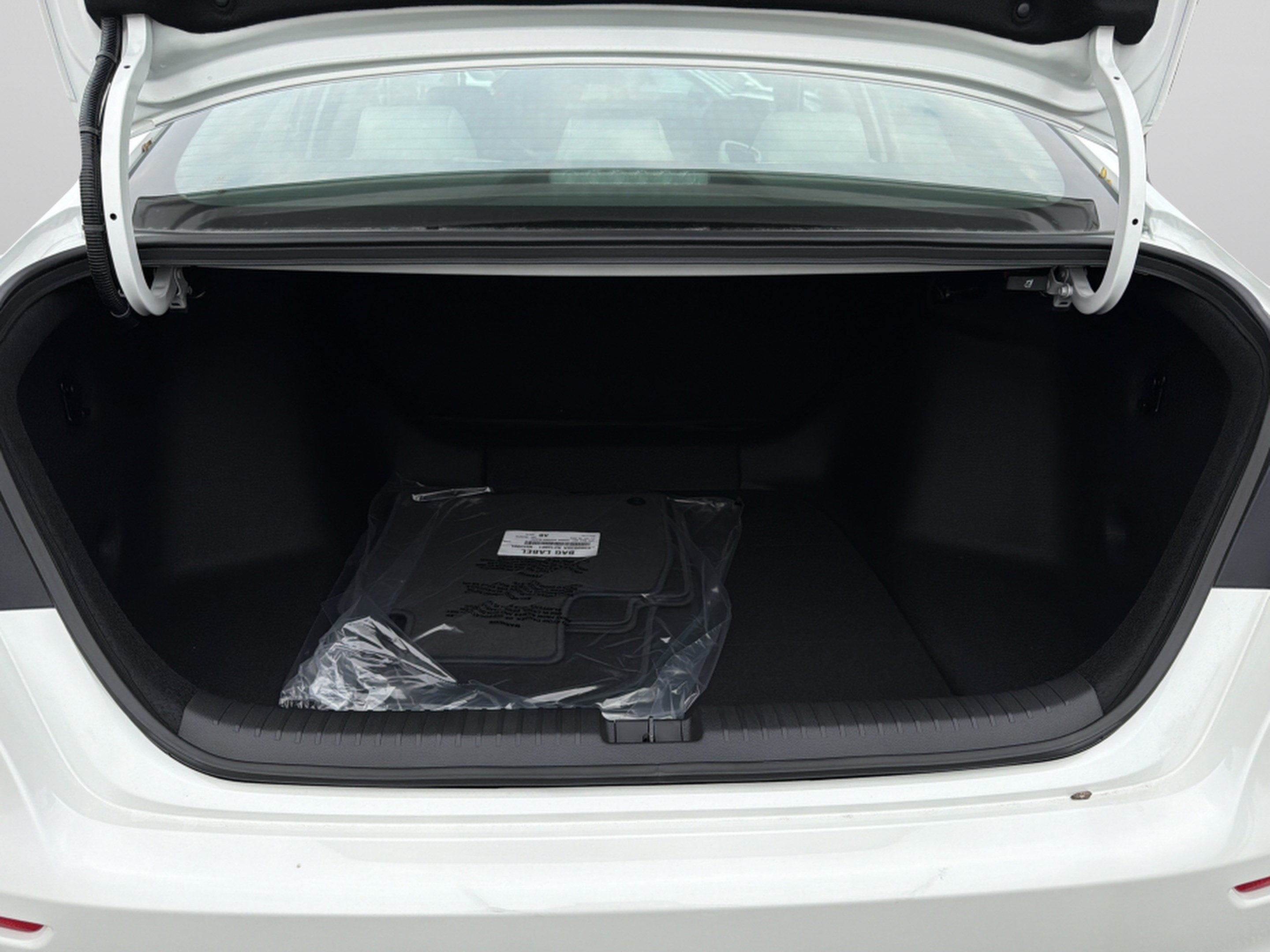 New 2026 Honda Accord LX image 23