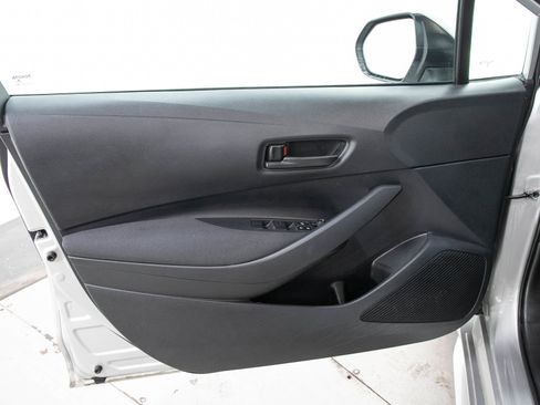 Used 2024 Toyota Corolla LE FWD image 18