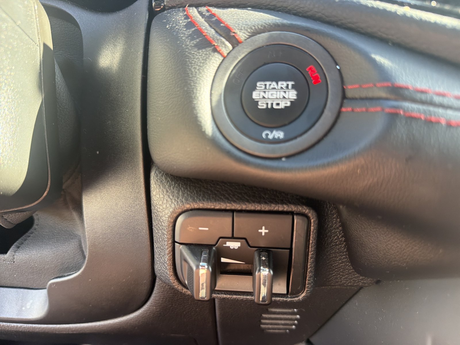 Used 2024 Dodge Durango GT AWD/4WD image 31
