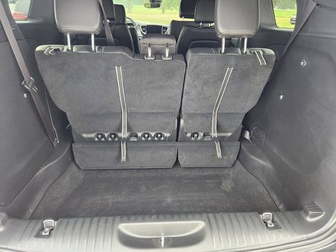Used 2026 Chrysler Pacifica Select FWD image 10
