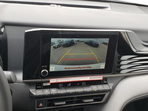 New 2026 Toyota Camry SE FWD image 17