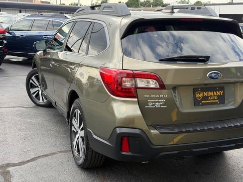 Used 2019 Subaru Outback 2.5i Limited AWD/4WD image 8