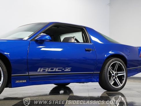 Used 1987 Chevrolet Camaro LT RWD image 23