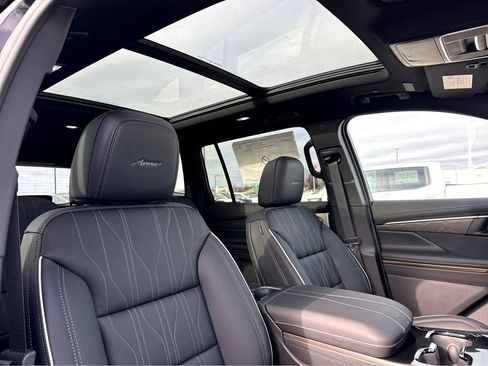 New 2026 Buick Enclave Avenir w/ Super Cruise Package image 5