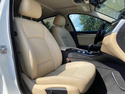 Used 2016 BMW 528i Sedan RWD image 13