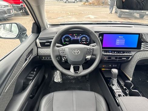 Used 2026 Toyota Camry XSE image 11