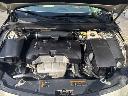 Used 2015 Chevrolet Malibu LT w/ Power Convenience Package image 11