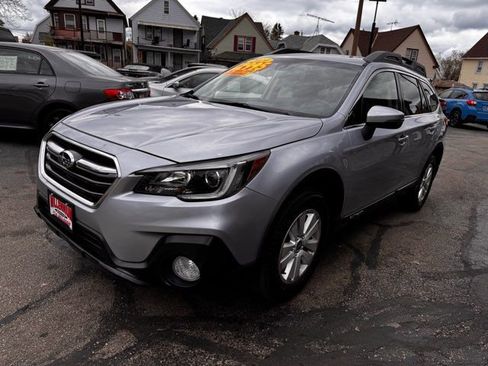 Used 2019 Subaru Outback 2.5i Premium w/ Protection Package #1 AWD/4WD image 3