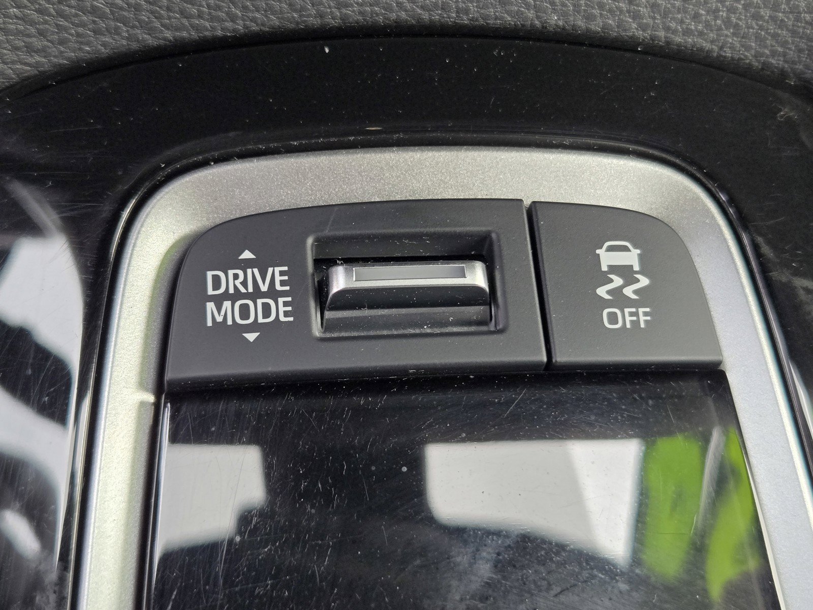 Used 2024 Toyota Corolla XSE FWD image 20
