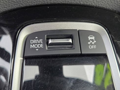 Used 2024 Toyota Corolla XSE FWD image 20