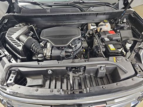 Used 2023 GMC Acadia AT4 w/ Technology Package image 38