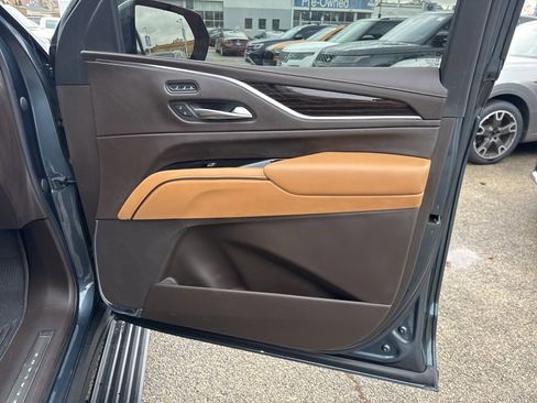 Used 2021 Cadillac Escalade Sport w/ Driver Assist Tech Package image 22