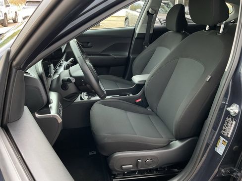 Used 2025 Hyundai Kona SEL image 14