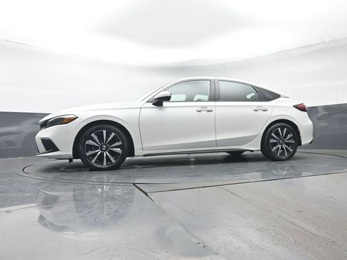 Certified 2022 Honda Civic EX-L image 30