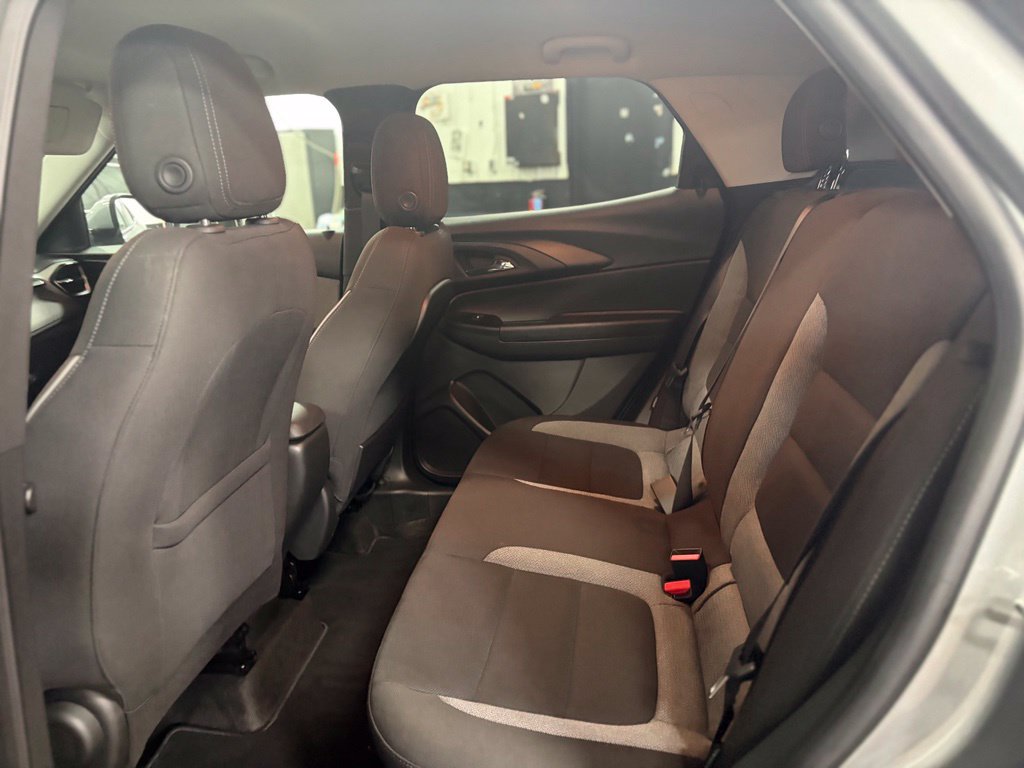 Used 2024 Chevrolet TrailBlazer LT FWD image 11