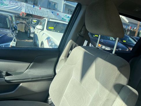 Used 2012 Honda Odyssey LX image 8