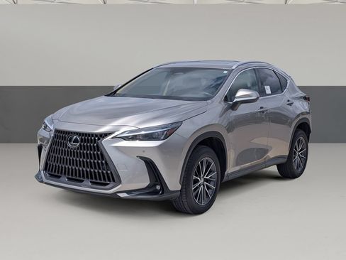 Used 2025 Lexus NX 250 FWD w/ Towing Package (2000 Lbs) image 6