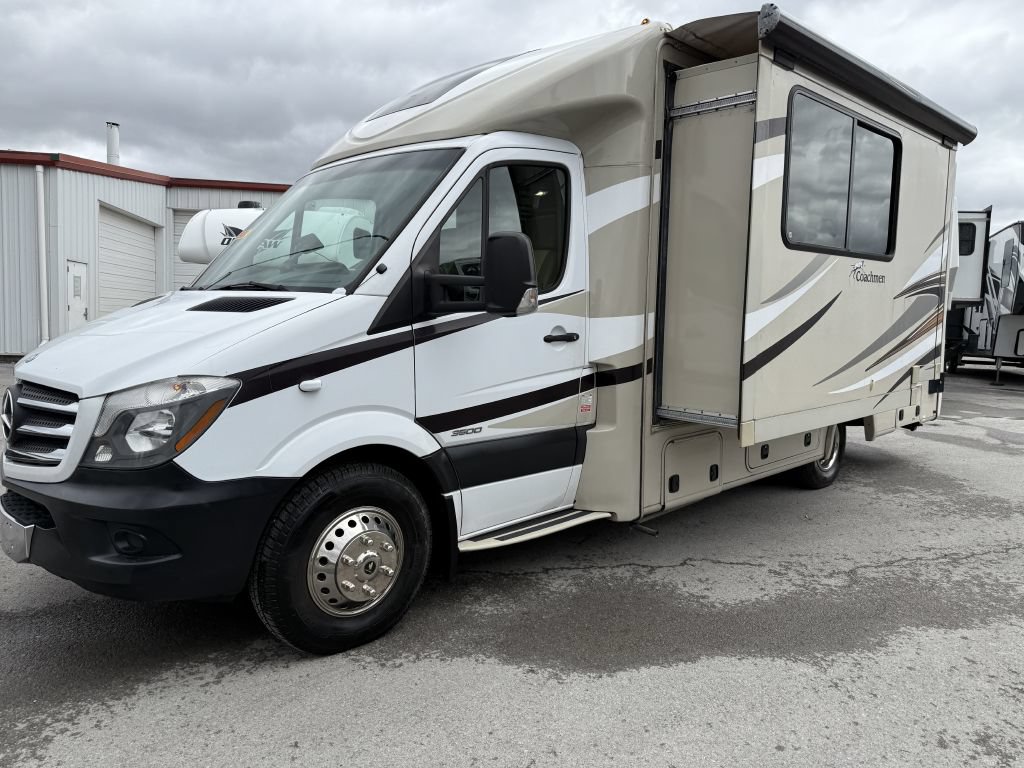 Used 2014 Mercedes-Benz Sprinter 3500 image 44