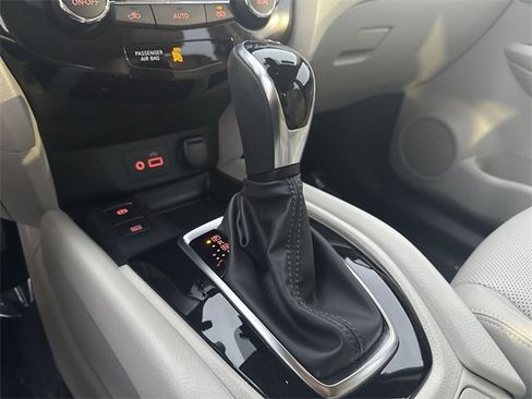 Certified 2022 Nissan Rogue Sport SL w/ Premium Package image 19