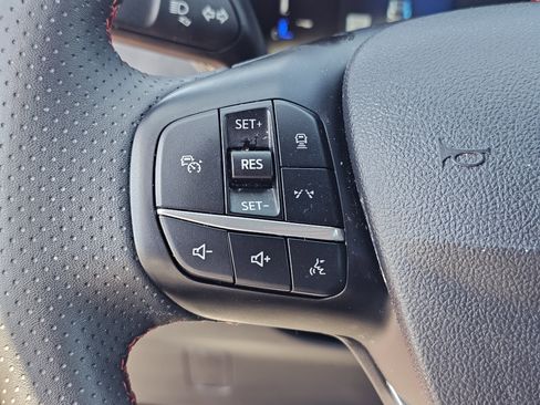 Used 2025 Ford Escape ST-Line w/ Tech Pack #1 FWD image 21