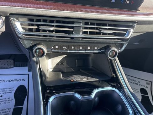 New 2026 Chevrolet Traverse Z71 image 26