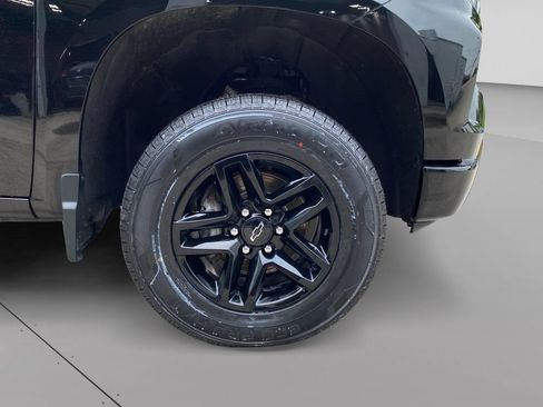 Certified 2024 Chevrolet Silverado 1500 LT Trail Boss w/ Convenience Package II AWD/4WD image 9